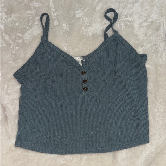 Tank top bundle - Picture 4 of 12